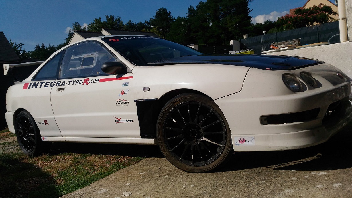 [ DC2 ] Integra Type R K24/K20 - TrackToy - Oups, le K24 a un peu mal ...